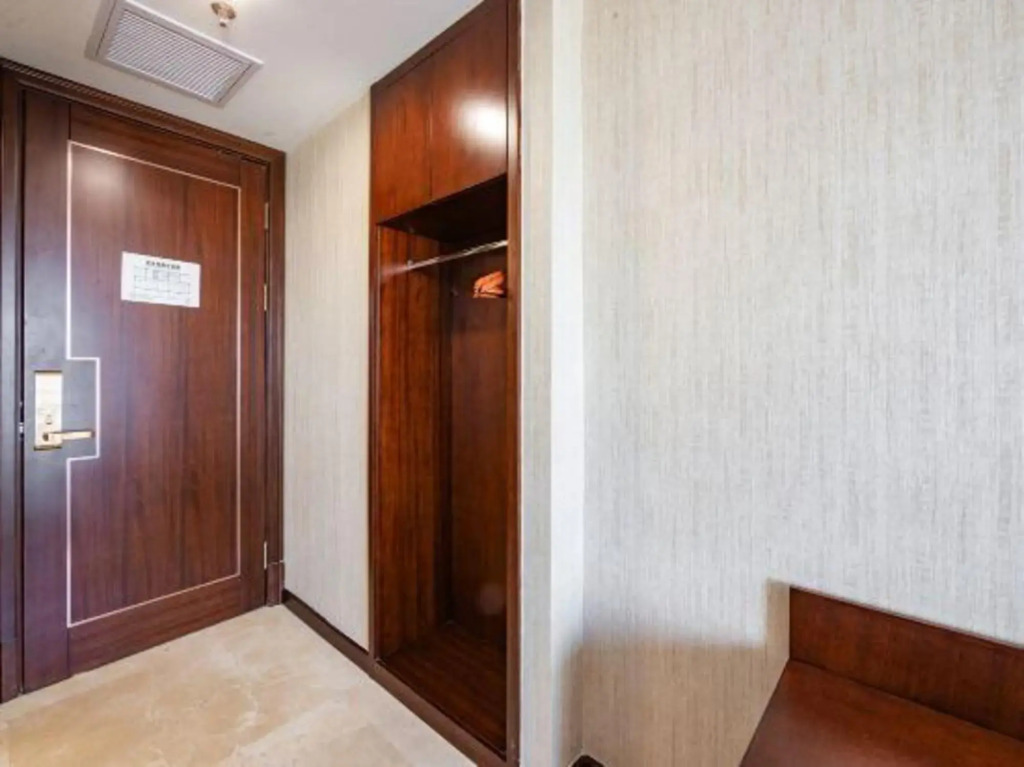 Инкоу: Shenglin Hotel