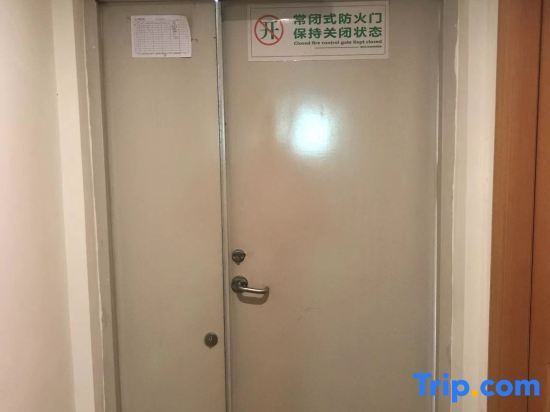 Хойчжоу: Vienna 3 Best Hotel (Huizhou Xinwei Tanghe Avenue Huilong)