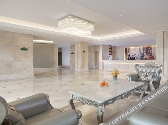 Чанша: Vienna International Hotel (Changsha Songya Lake Wanjiali North Road Branch)