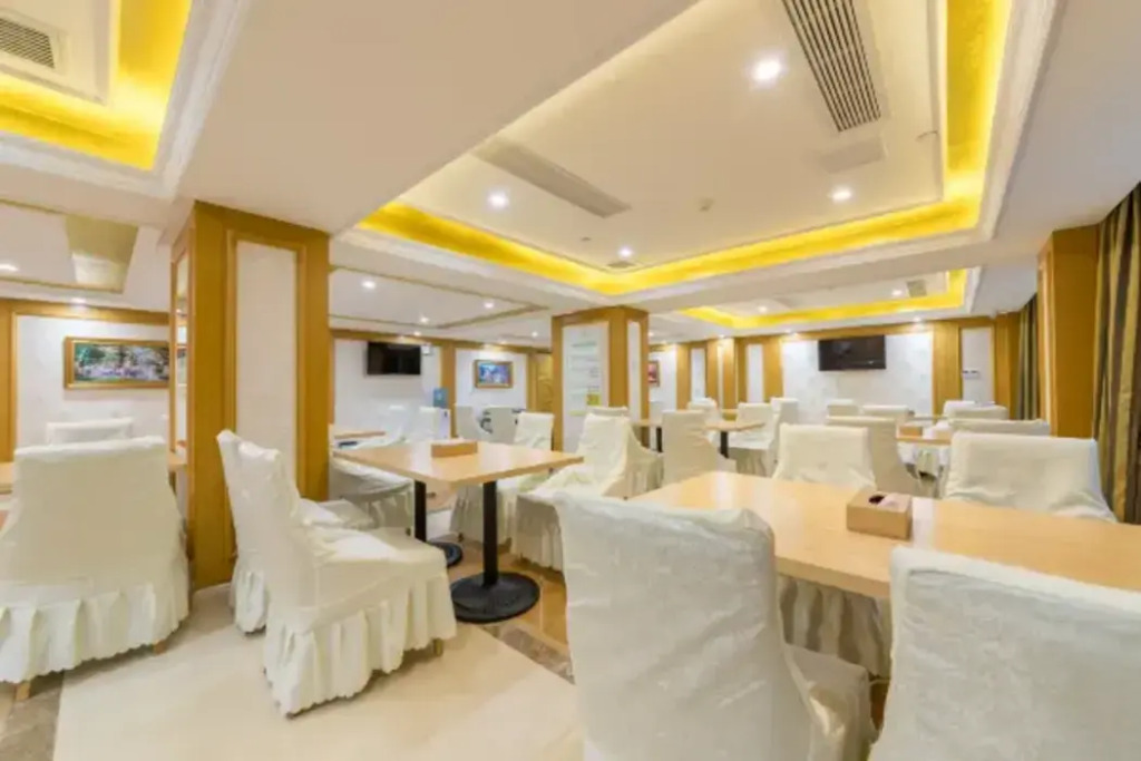 Гуйлинь: Vienna Hotel (Guilin Yongfu Station Store)