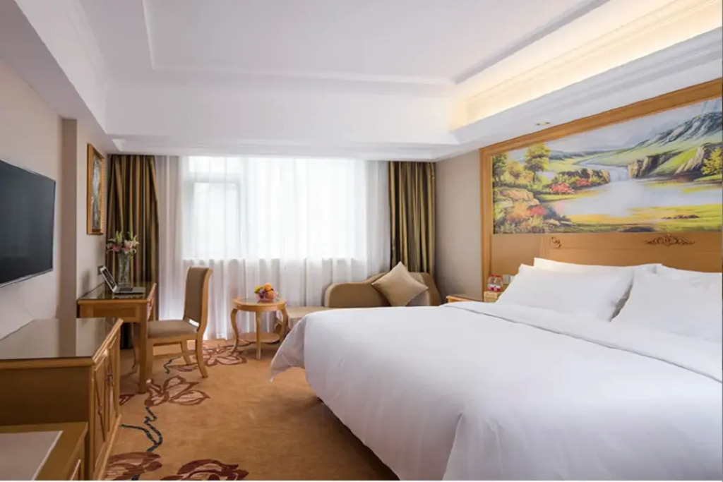 Гуйлинь: Vienna Hotel (Guilin Yongfu Station Store)