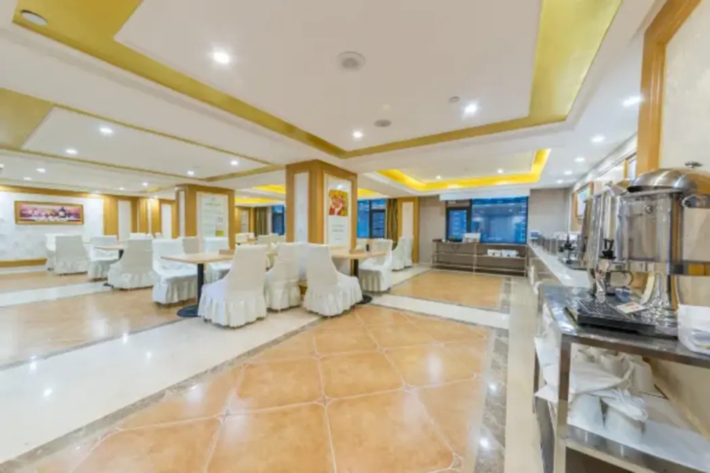 Гуйлинь: Vienna Hotel (Guilin Yongfu Station Store)
