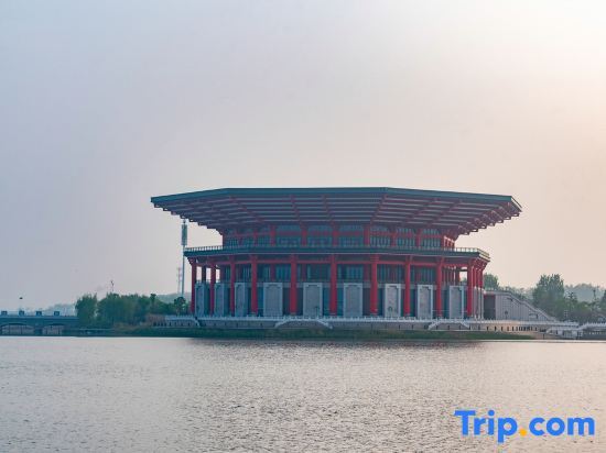 Хецзе: Nanhu Hotel