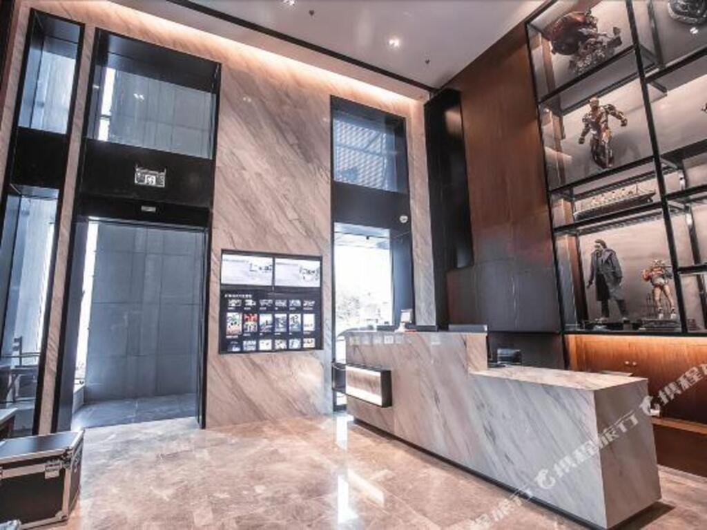 Вэйфан: Weifang Wuyan Film Art Hotel