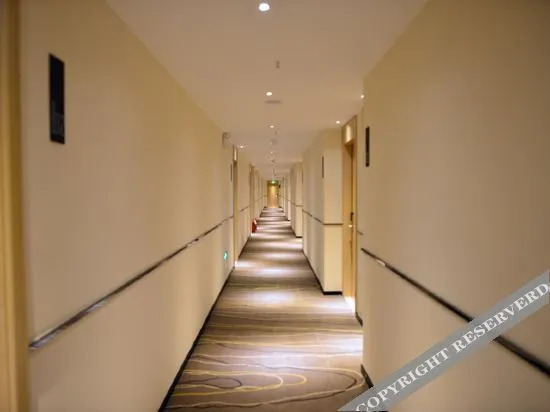 Чжуншань: City Comfort Inn Zhongshan Shiqi Subdistrict Daxin
