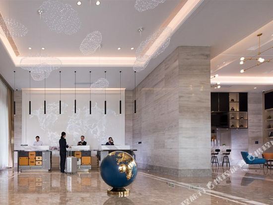 Чжаоцин: Zhaoqing Kaifeng Sichuan Kailiard Hotel