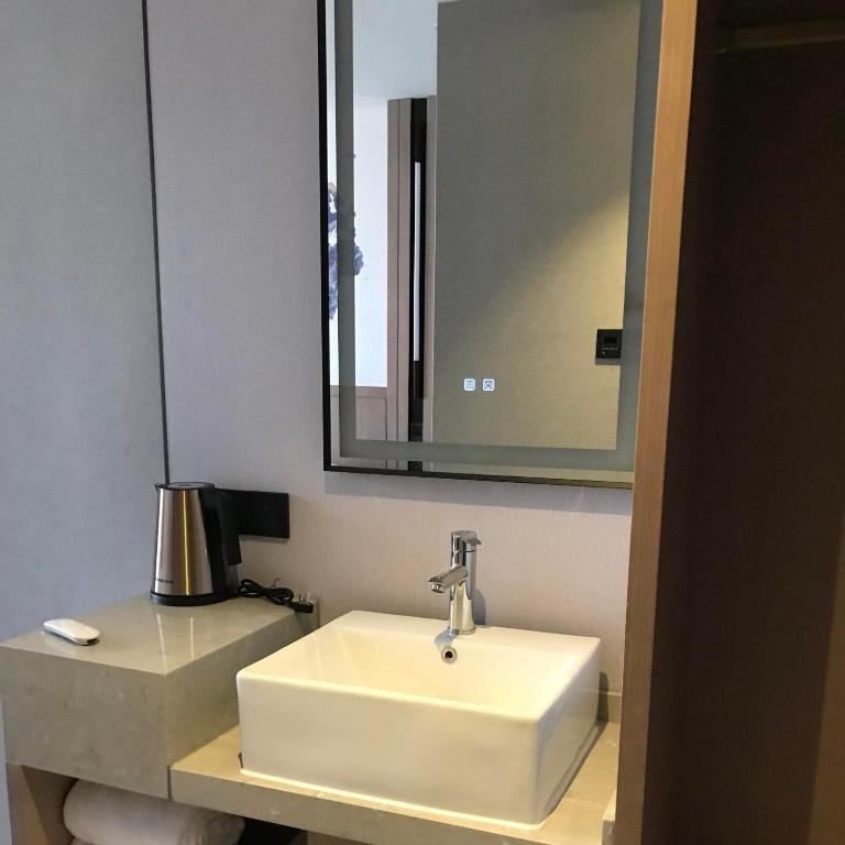 Хойчжоу: Kyriad Hotel (Huizhou Daya Bay BYD Industrial Park)