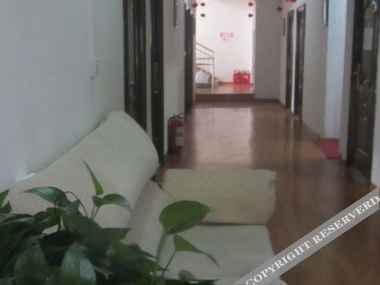 Чжэнчжоу: Zhengzhou 9-day Qianhe Hotel