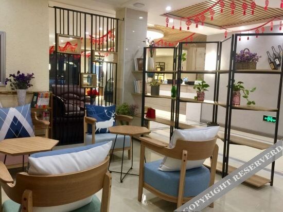 Чжэнчжоу: Zhengzhou 9-day Qianhe Hotel