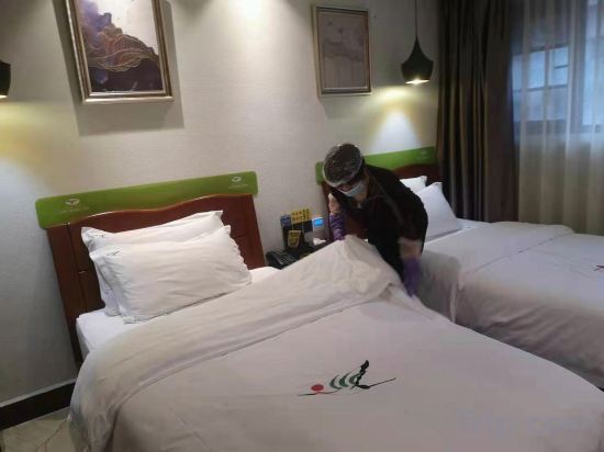 Чжаотун: Hedu Hotel