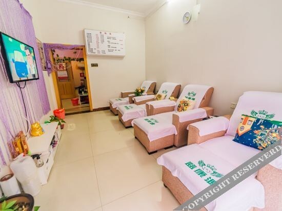 Гуйлинь: 7 Days Hotel (Guilintrainstation Xiangshan Park)Hongqiao Hotel