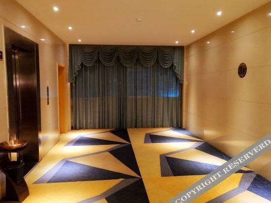 Синьсян: Super 8 Hotel (Xinxiang Huixian Branch)