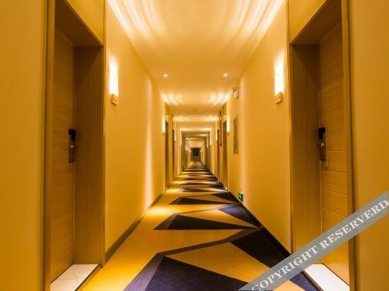 Синьсян: Super 8 Hotel (Xinxiang Huixian Branch)