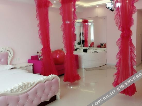 Харбин: Love Apartment (Harbin Wandacheng Shop)