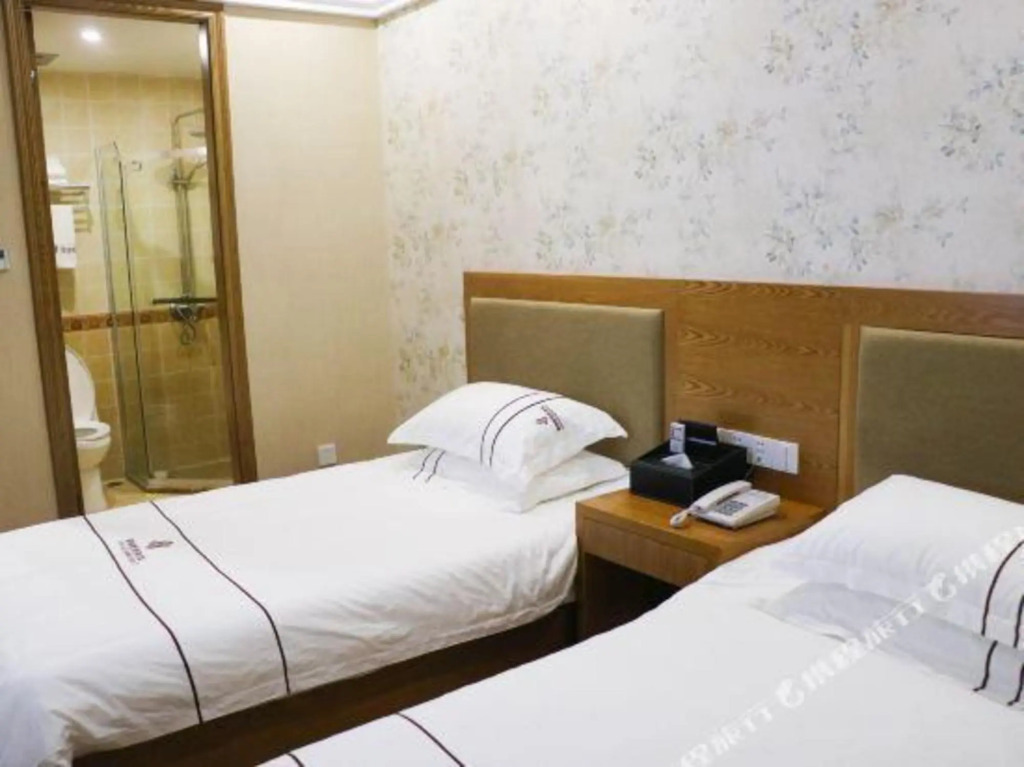 Хучжоу: Huzhou Shanhu Business Hotel