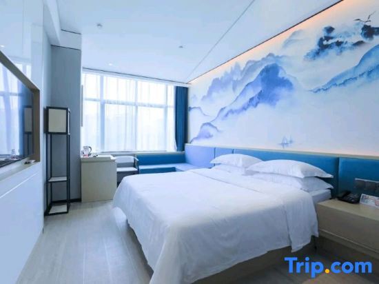Чжэнчжоу: Qianxiang Shangmei Hotel(Zhengzhou Henan Technic University Metro Station)