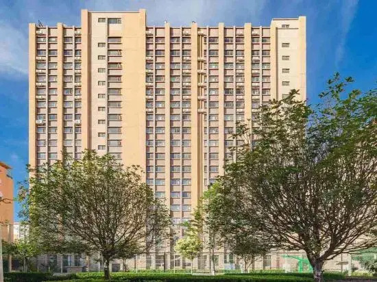Цюйцзин: Super 8 Hotel Premier