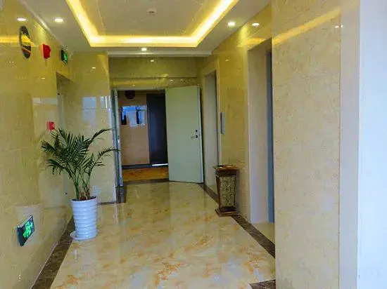 Цюйцзин: Super 8 Hotel Premier