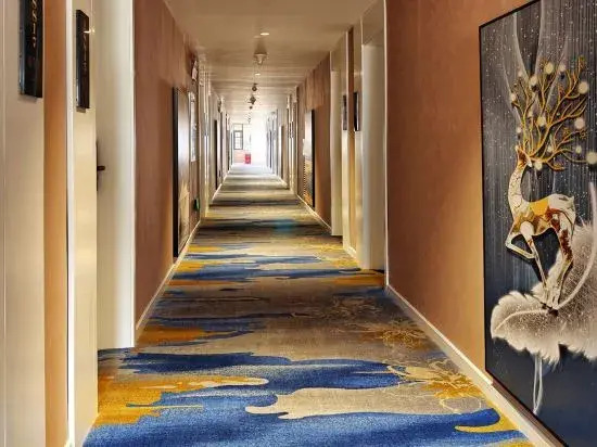 Цюйцзин: Super 8 Hotel Premier