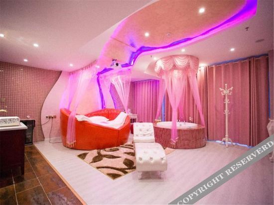 Синьюй: Xinyu 520 couples theme hotel