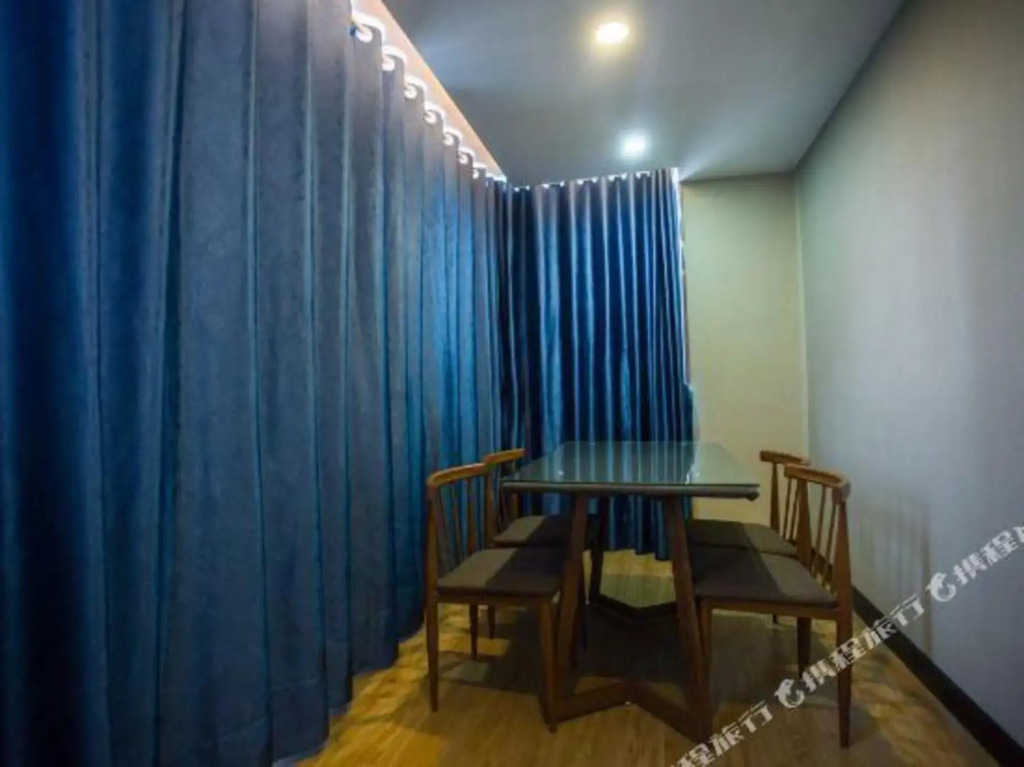 Фуян: Super 8 Hotel (Guanzhong Xincun store, Yingshang Yingbin Avenue)