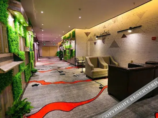 Наньнин: Jingyue Hotel