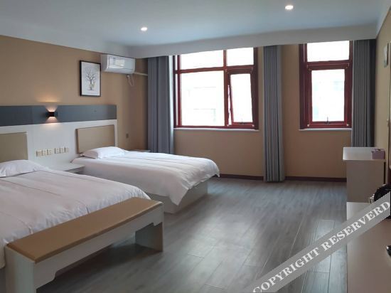Хэншуй: Grape Hotel (Raoyang Credit Commercial Building)
