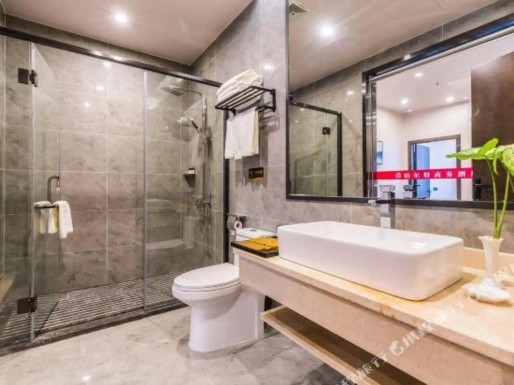 Чжаоцин: Bo'erte Business Hotel