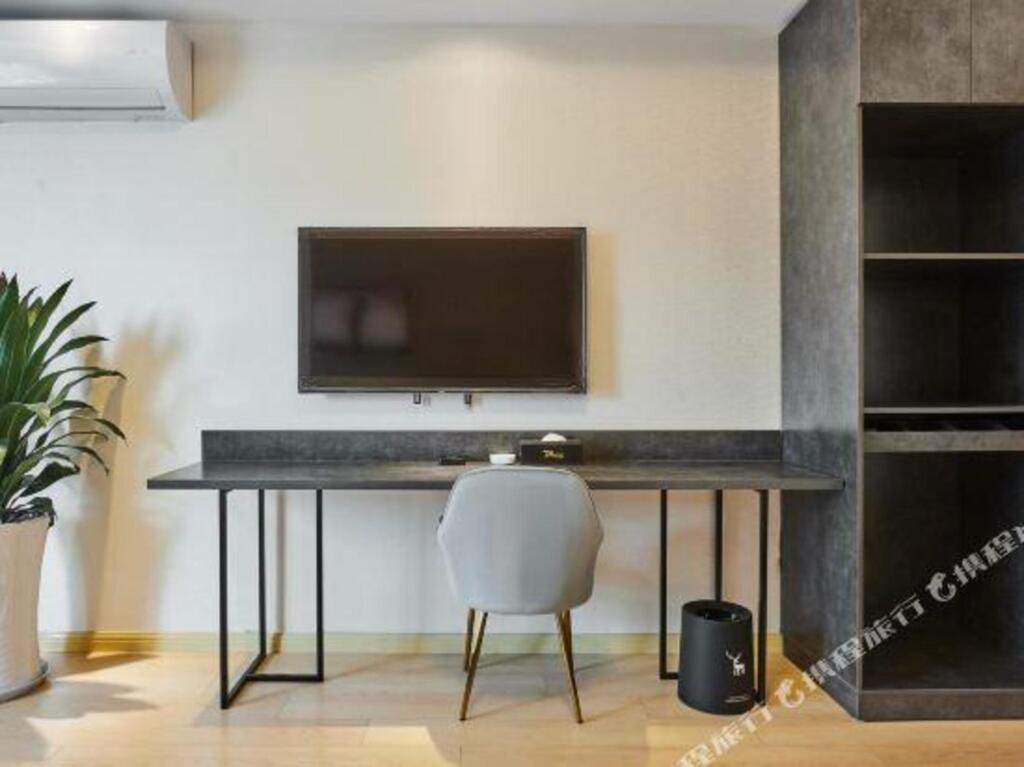 Ханчжоу: De Hao Design Hotel apartment (Hangzhou Ideal Yintai city adjacent to Ping subway station shop)