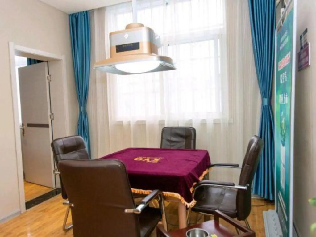Баоцзи: Baoji Haoting Film Hotel