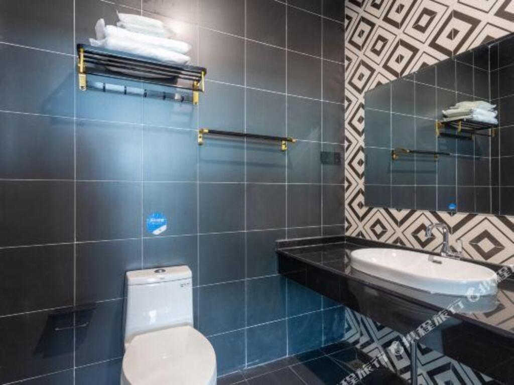 Бинжоу: 99 New Standard Hotel (Binzhou Yangxin Bus Station Lubei Street Branch)