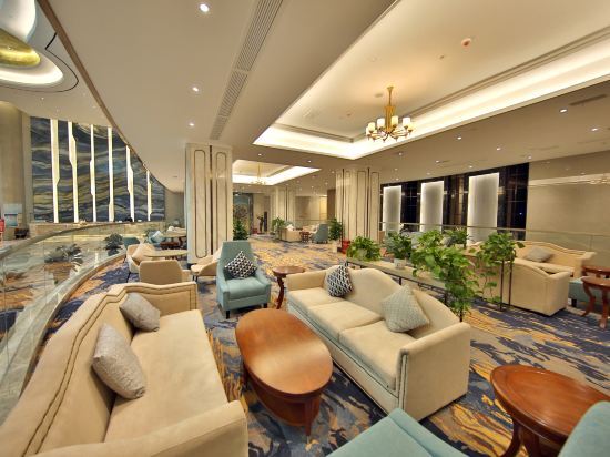 Лешан: Zijing International Hotel