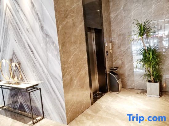 Чжэнчжоу: Yihai Hotel (Zhengzhou  Longhu jinyi City Shopping Center store)