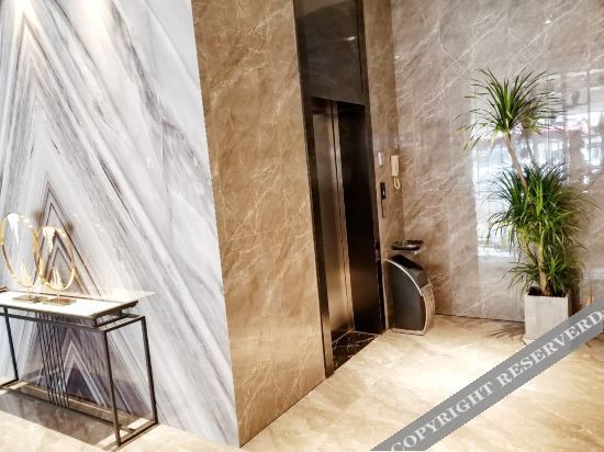 Чжэнчжоу: Yihai Hotel (Zhengzhou  Longhu jinyi City Shopping Center store)