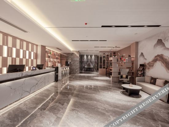 Чжэнчжоу: Yihai Hotel (Zhengzhou  Longhu jinyi City Shopping Center store)