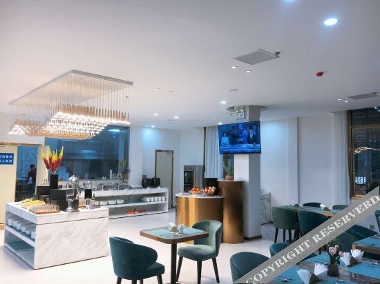 Шаогуань: Lano Hotel (Shaoguan Zhenjiang District Shaoguan East Railway Station)