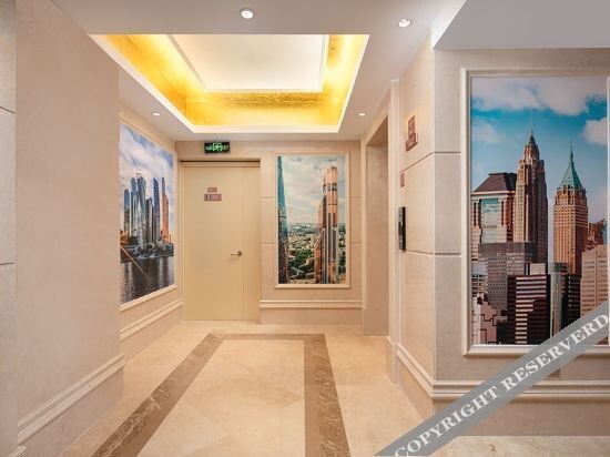 Шаоян: Vienna Hotel (Longhui Bus Terminal)