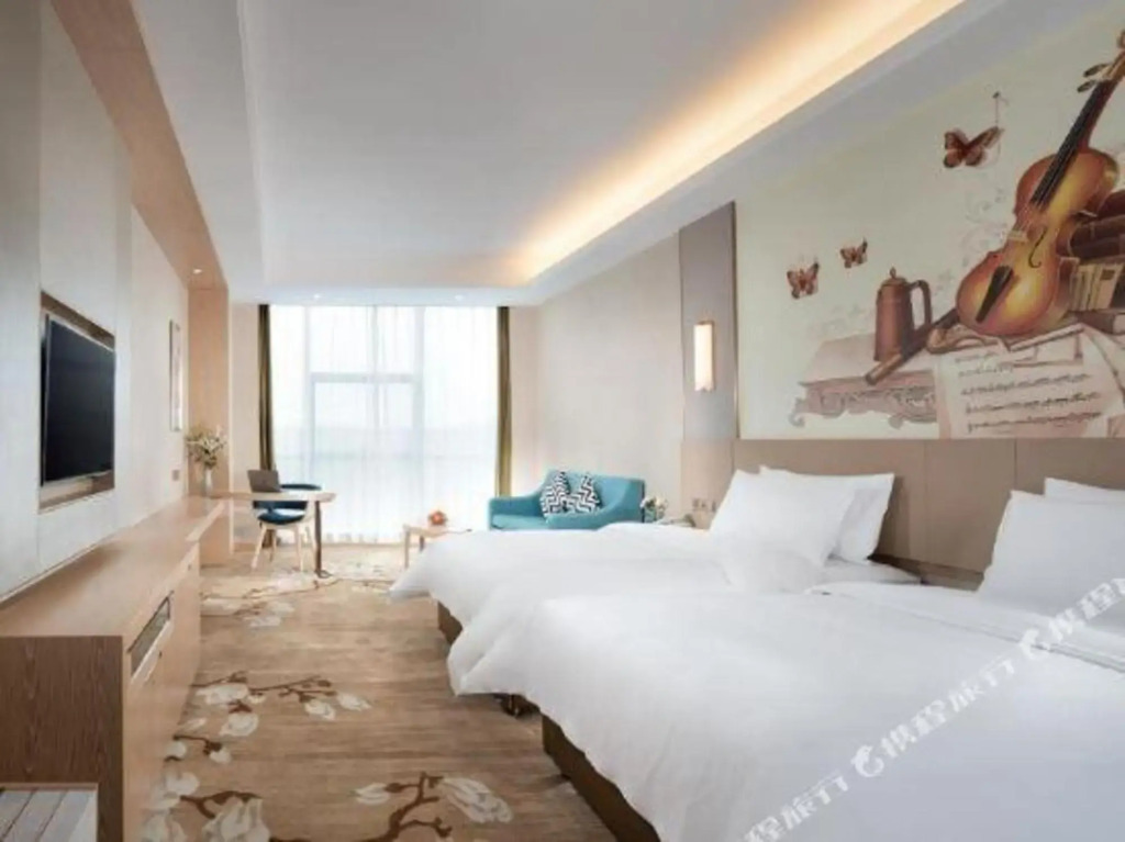 Йиян: Vienna International Hotel (Nan County Dashijie)