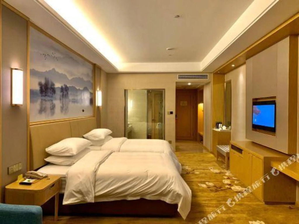 Йиян: Vienna International Hotel (Nan County Dashijie)
