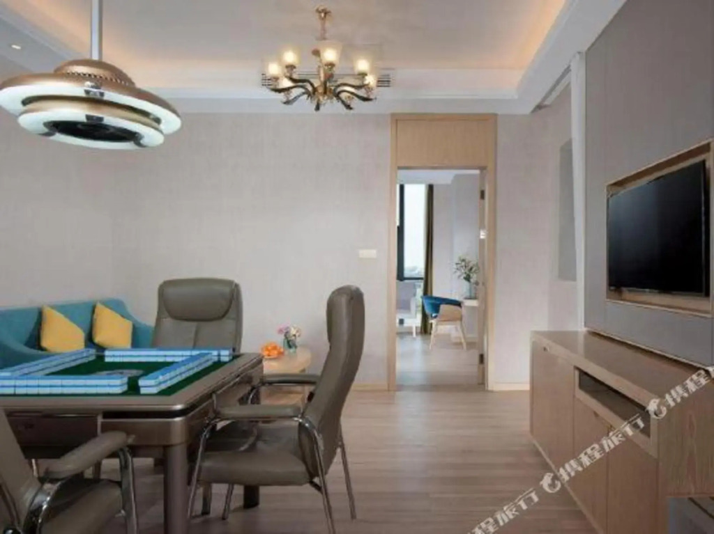 Йиян: Vienna International Hotel (Nan County Dashijie)
