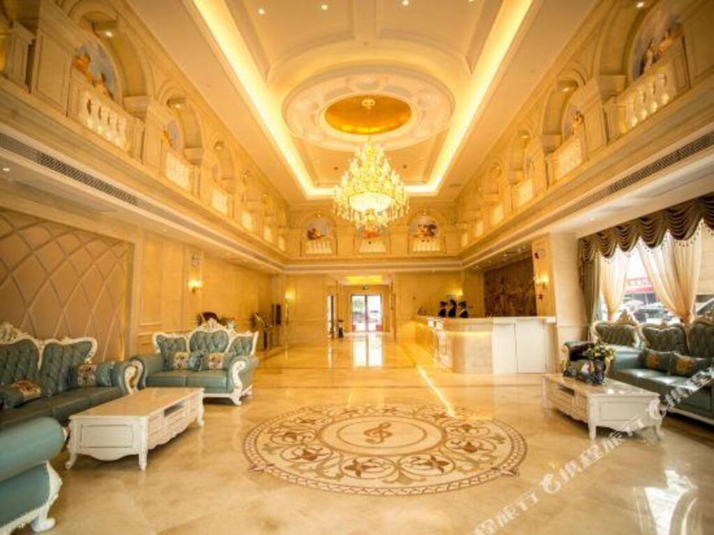 Ичан: Vienna Hotel