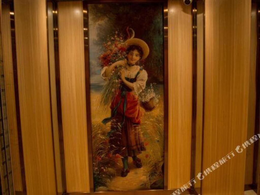 carousel image 5