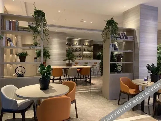 Чжэнчжоу: Kyriad Hotel Zhengzhou High Speed Railway East Station