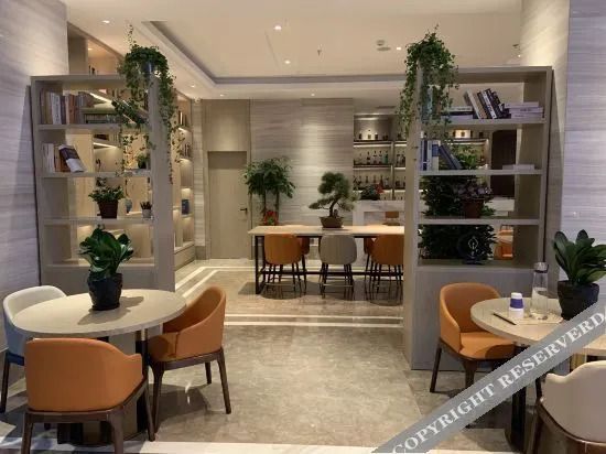 Чжэнчжоу: Kyriad Hotel Zhengzhou High Speed Railway East Station