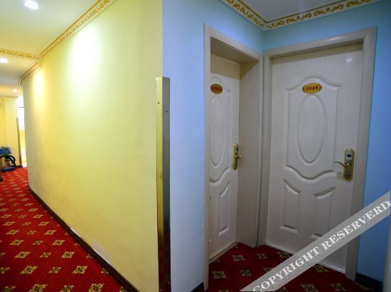 Наньнин: Yijia Express Hotel