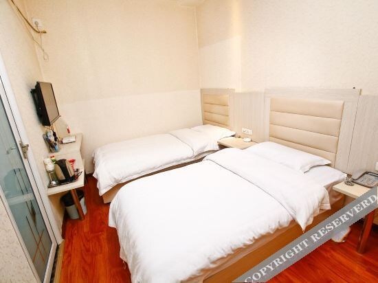 Баоцзи: jindaxiang Express Hotel (Baoji Jiangtan Road Store)