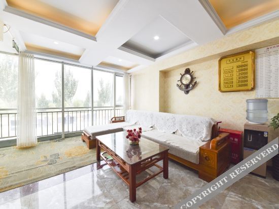 Чжанцзякоу: Zhangjiakou yiju express hotel
