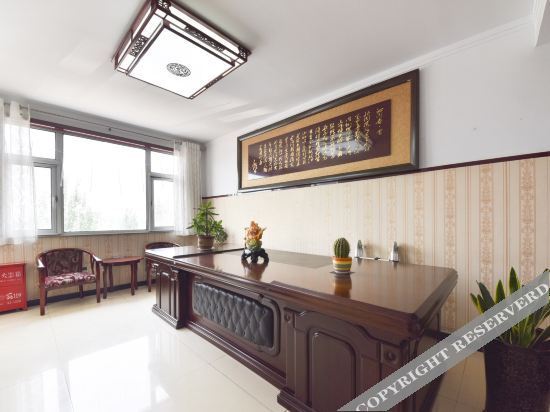 Чжанцзякоу: Zhangjiakou yiju express hotel