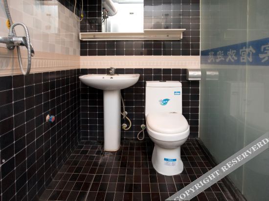 Чжанцзякоу: Zhangjiakou yiju express hotel