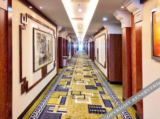 Янгиианг: Shibazi Hotel